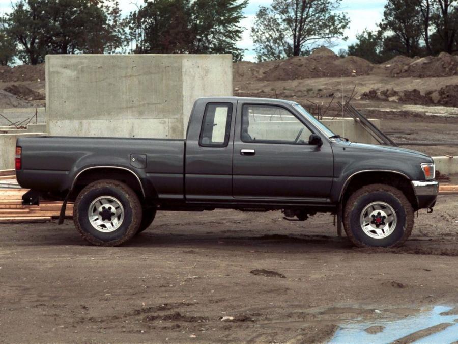  Toyota Truck Xtracab 4WD 1988 года  (фото 2 из 5)
